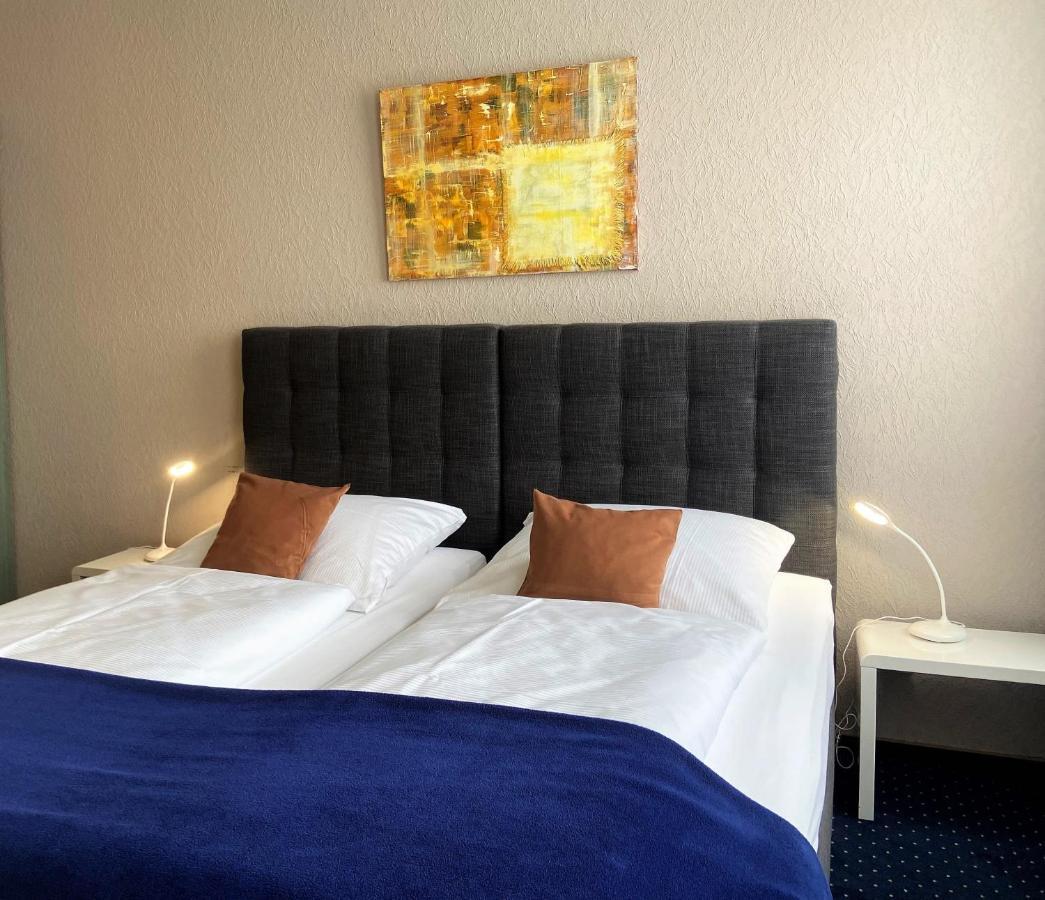 Hotel Stadt Hamburg Am Fluss Saarbrücken Zewnętrze zdjęcie